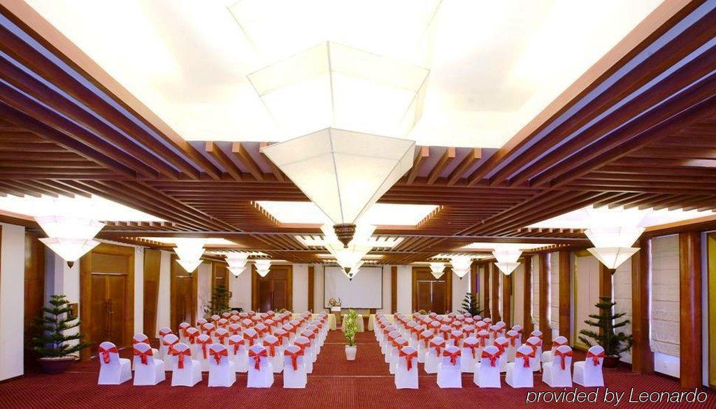 Golden Sand Resort And Spa Hoi An Restaurace fotografie